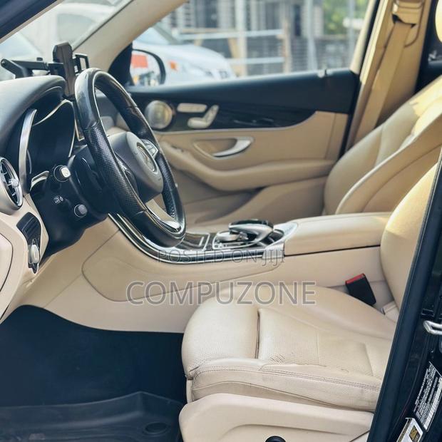 Mercedes-Benz GLC-Class 2017 Black