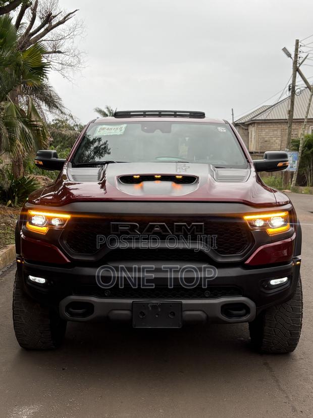 RAM 1500 TRX Crew Cab 4WD SB 2024 Brown