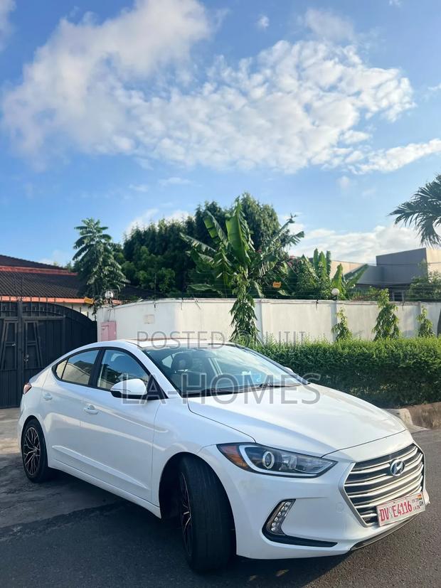 Hyundai Elantra SEL 2018 White