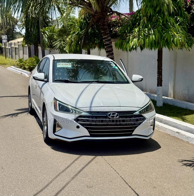 Hyundai Elantra SE 2020 White