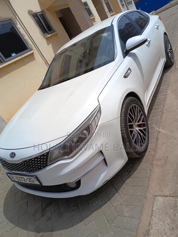 Kia K5 2.0 LPI 2016 White