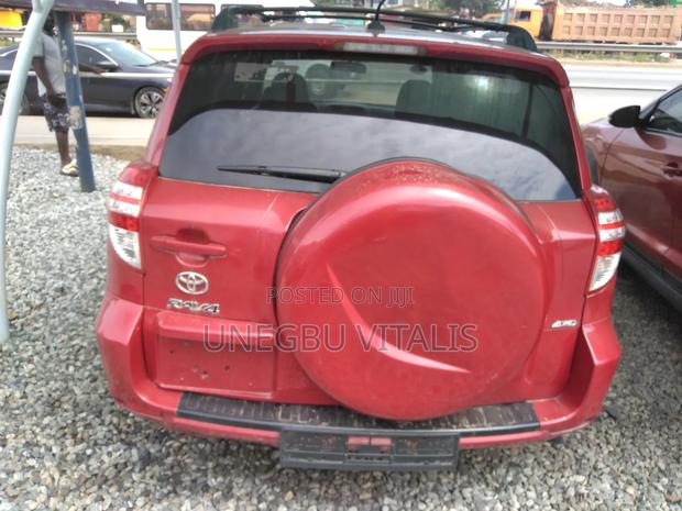 Toyota RAV4 2.5 4x4 2012 Red