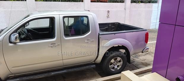 Nissan Navara 2015 Silver