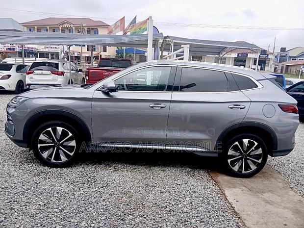 BYD Song Plus DM-i 2024 Blue