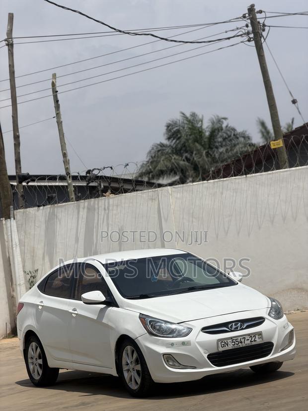 Hyundai Accent 2013 White