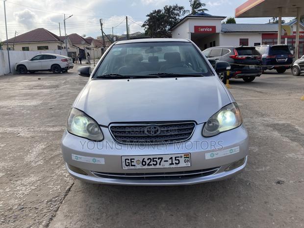 Toyota Corolla 1.4 C Limousine Luna 2005 Silver