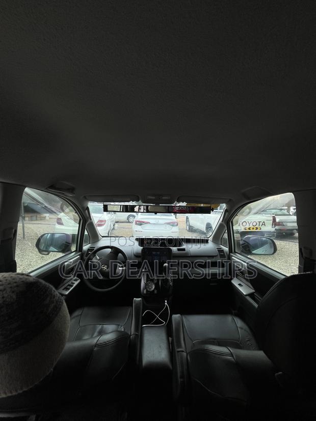 Toyota Voxy 2012 White
