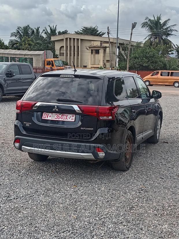 Mitsubishi Outlander 2.0 PHEV AWD 2016 Black