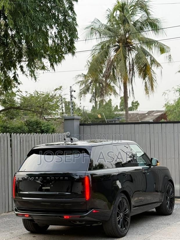 Land Rover Range Rover Vogue 2024 Black
