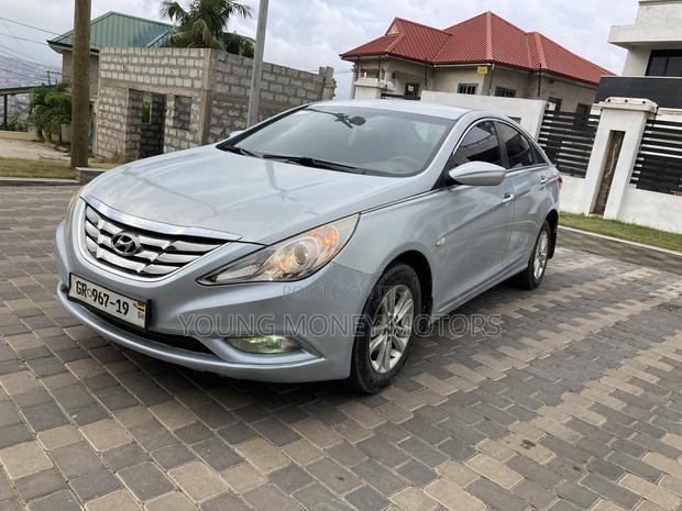 Hyundai Sonata 2010 Silver