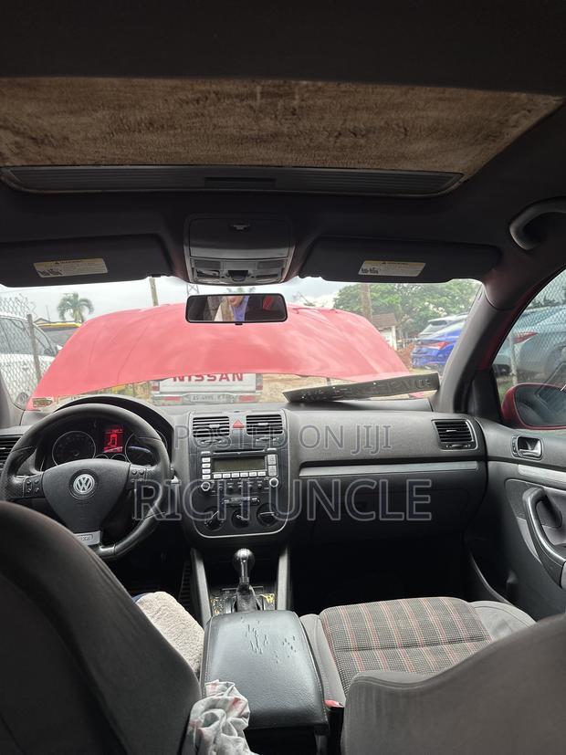 Volkswagen Golf 2007 Red