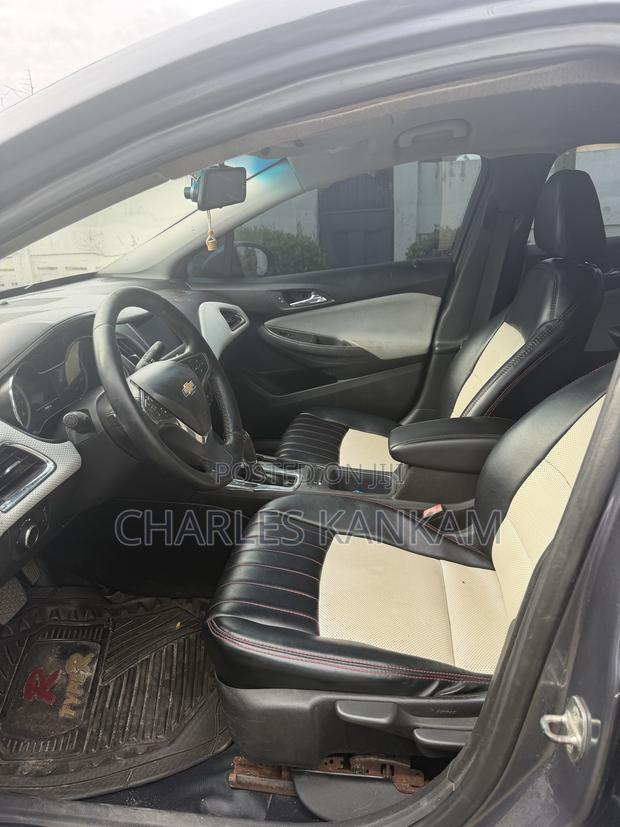 Chevrolet Cruze LT 2019 Gray