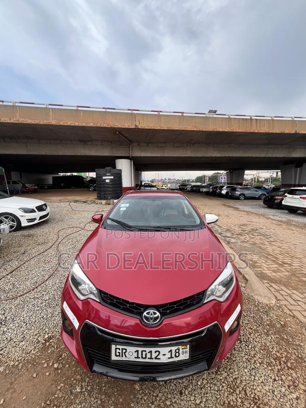Toyota Corolla 2014 Red