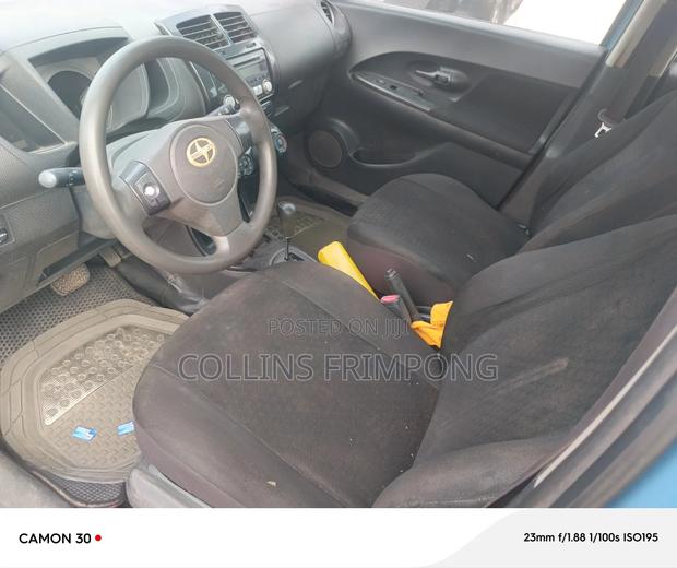 Scion xD Base 2010 Blue