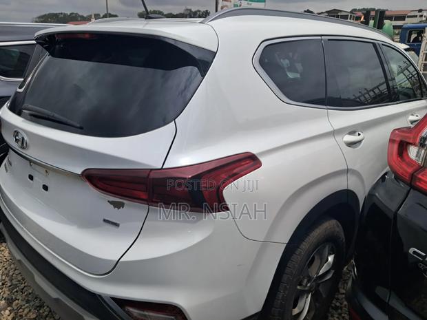 Hyundai Santa Fe Limited 2.0T FWD 2019 White