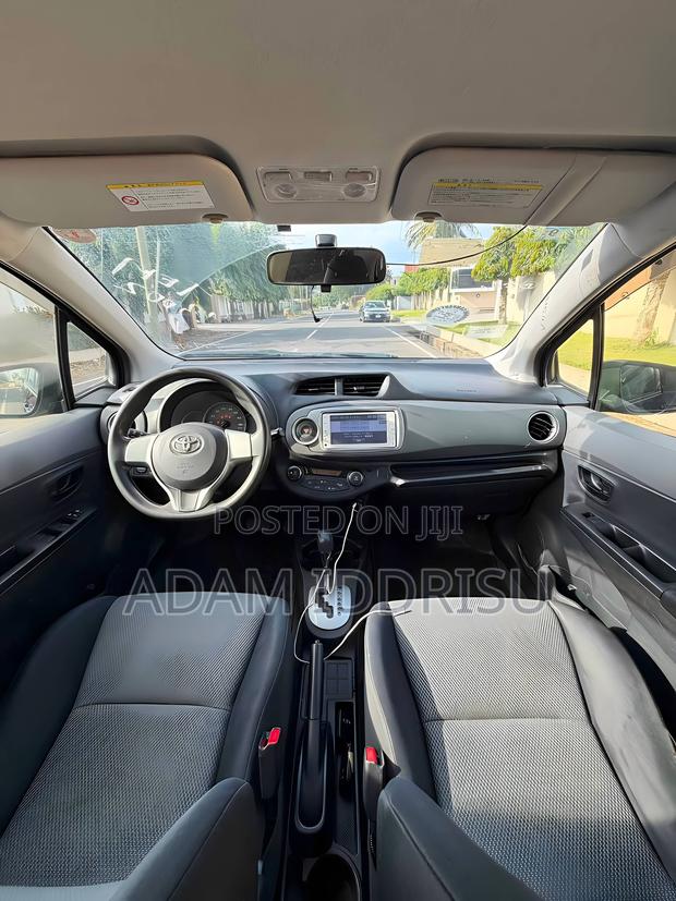 Toyota Vitz 2012 Black