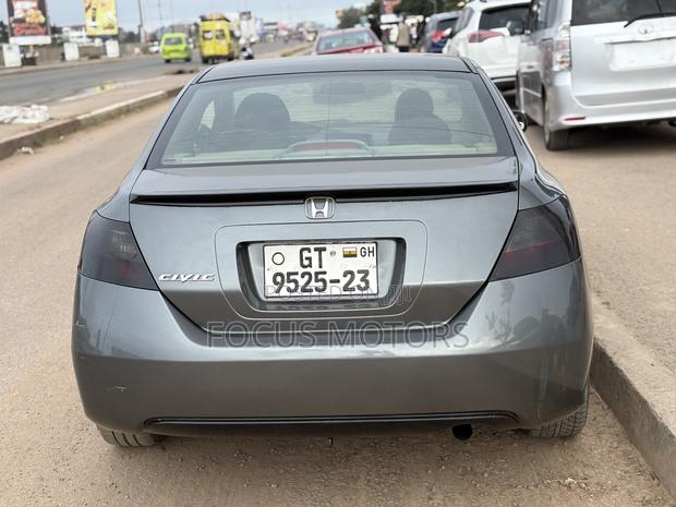 Honda Civic 2011 Gray