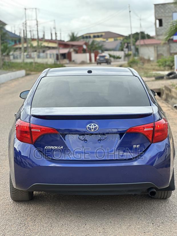 Toyota Corolla 2018 Blue