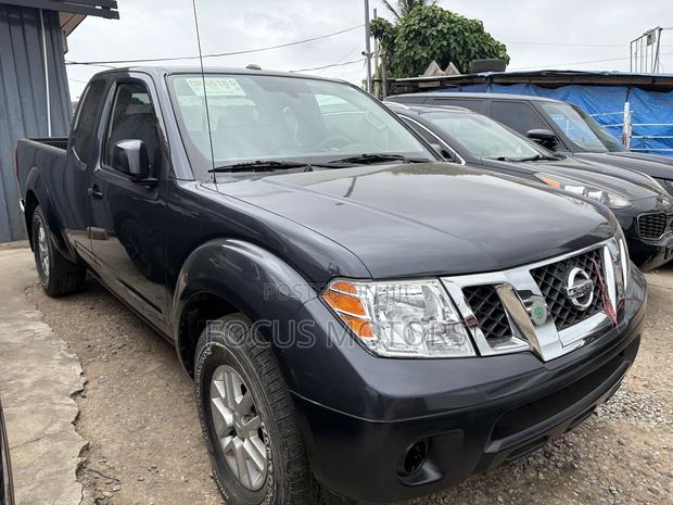 Nissan Frontier SV 4dr King Cab 6.1 ft. SB (2.5L 4cyl 5M) 2015 Gray