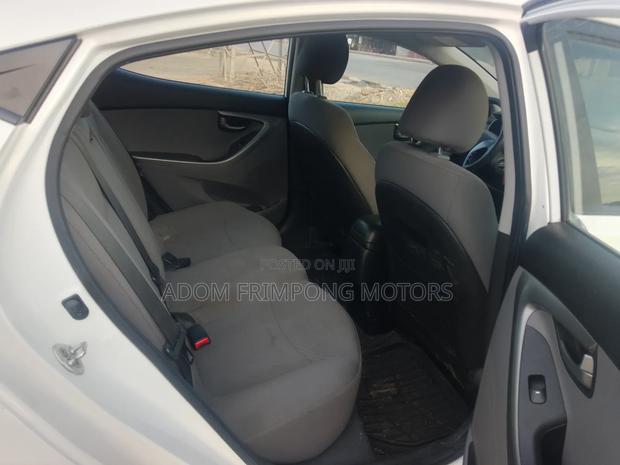 Hyundai Elantra 2015 White