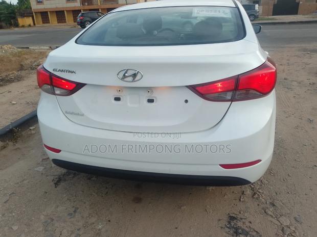 Hyundai Elantra 2015 White