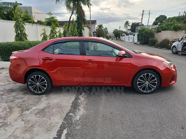 Toyota Corolla S 4dr Sedan (1.8L 4cyl CVT) 2016 Red