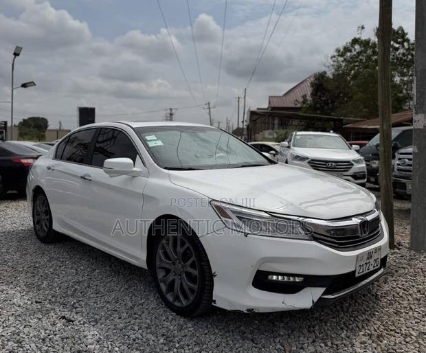 Honda Accord Sport 4dr Sedan FWD (2.4L 4cyl 2A) 2016 White