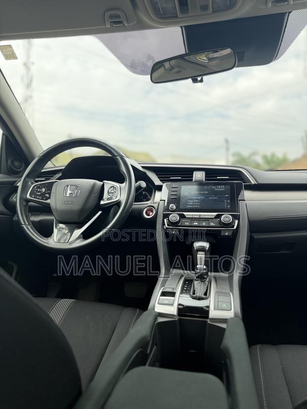 Honda Civic EX Sedan 2020