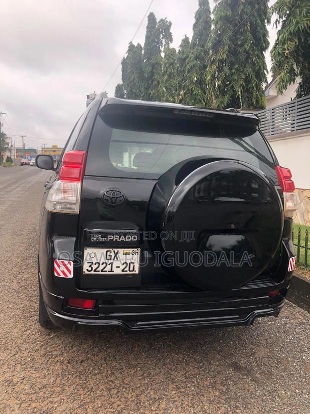 Toyota Land Cruiser Prado 2010 Black