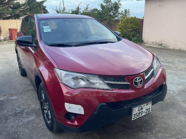 Toyota RAV4 LE AWD (2.5L 4cyl 6A) 2013 Red