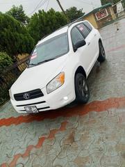 Toyota RAV4 2009 White for sale