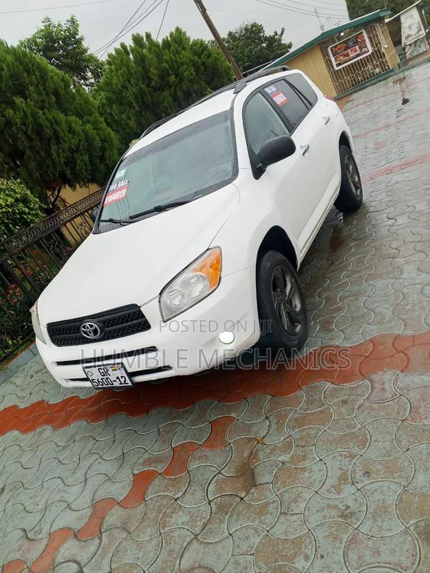 Toyota RAV4 2009 White