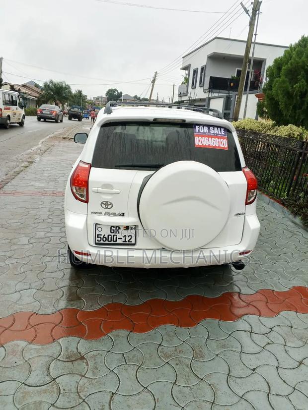 Toyota RAV4 2009 White