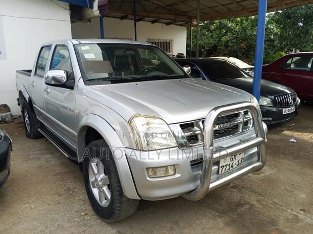 Isuzu D-MAX 2008 Silver