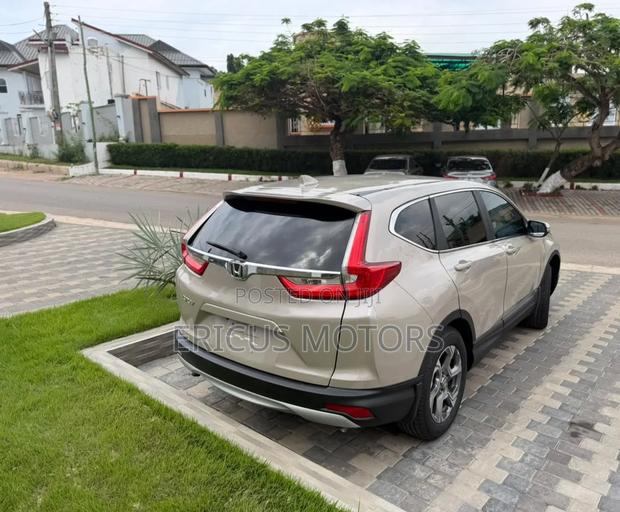 Honda CR-V Touring AWD 2018 Brown