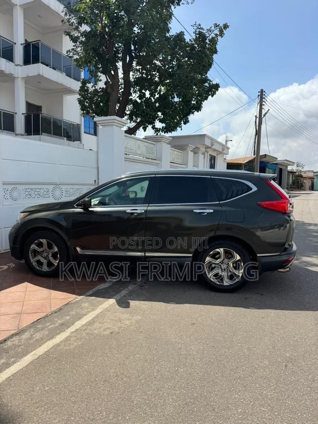 Honda CR-V Touring 4dr SUV (1.5L 4cyl CVT) 2017 Gray