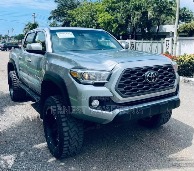 Toyota Tacoma 2023 Green