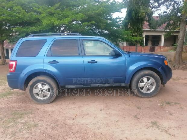 Ford Escape SE 4x4 2017 Blue