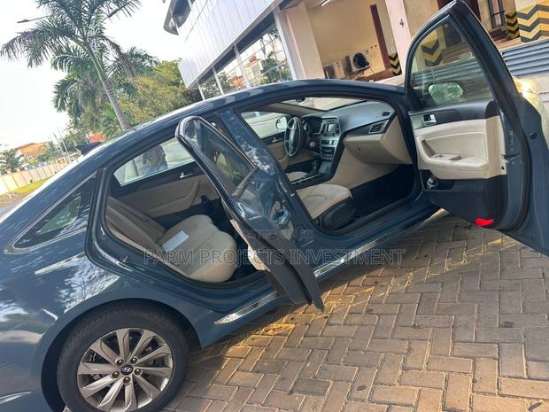 Hyundai Sonata Sport 4dr Sedan (2.4L 4cyl 6A) 2015 Blue