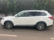 Mitsubishi Outlander ES FWD 2018 White for sale