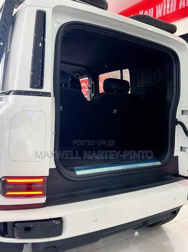 Car 2024 White