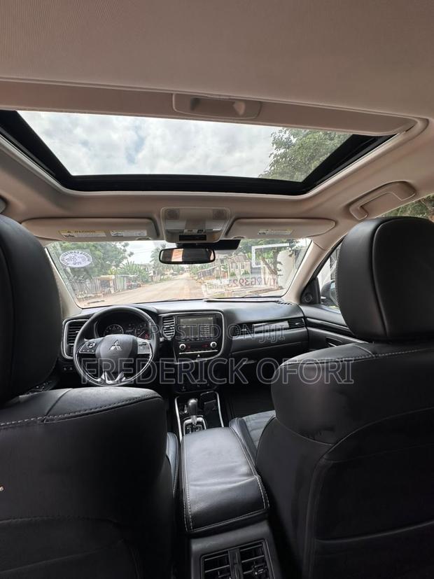 Mitsubishi Outlander SEL FWD 2020 Silver