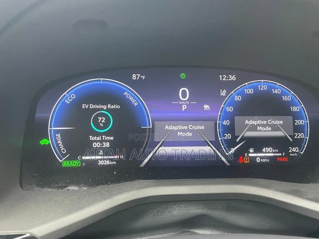 Toyota Camry 2025 Gray