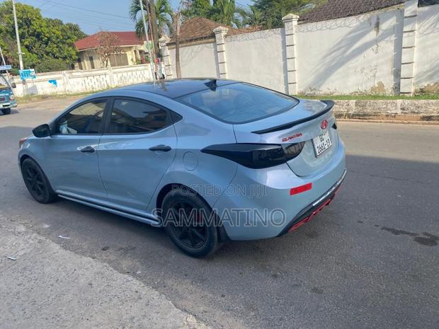 Hyundai Elantra 2013