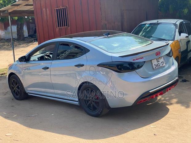 Hyundai Elantra 2013