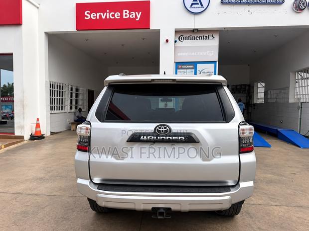 Toyota 4-Runner Limited 4dr 4x4 (4.0L 6cyl 5A) 2017 Silver