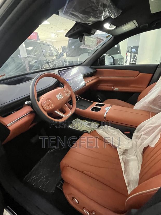 New Changan Nevo Q07 Flagship PLUS Edition 2025 Black
