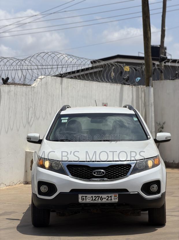 Kia Sorento 4dr SUV 2016 White
