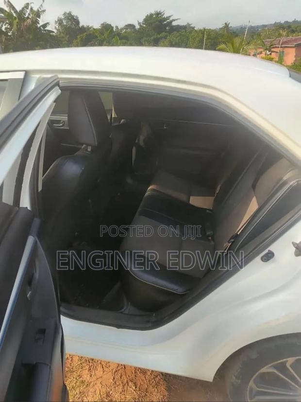 Toyota Corolla S 4dr Sedan (1.8L 4cyl CVT) 2015 White