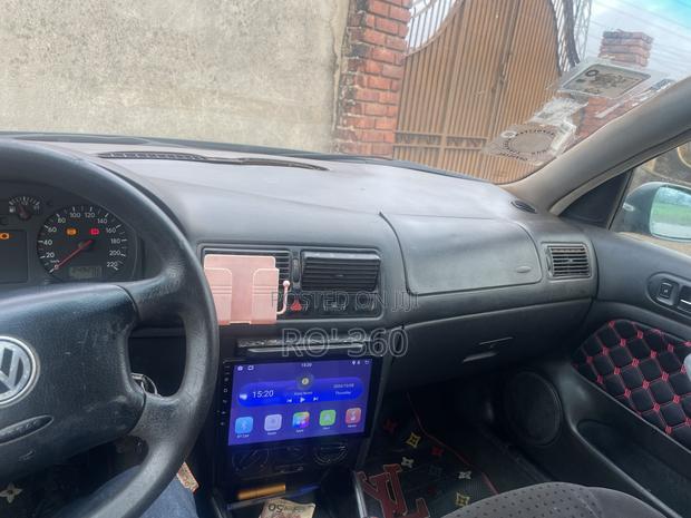 Volkswagen Golf 1999 Green
